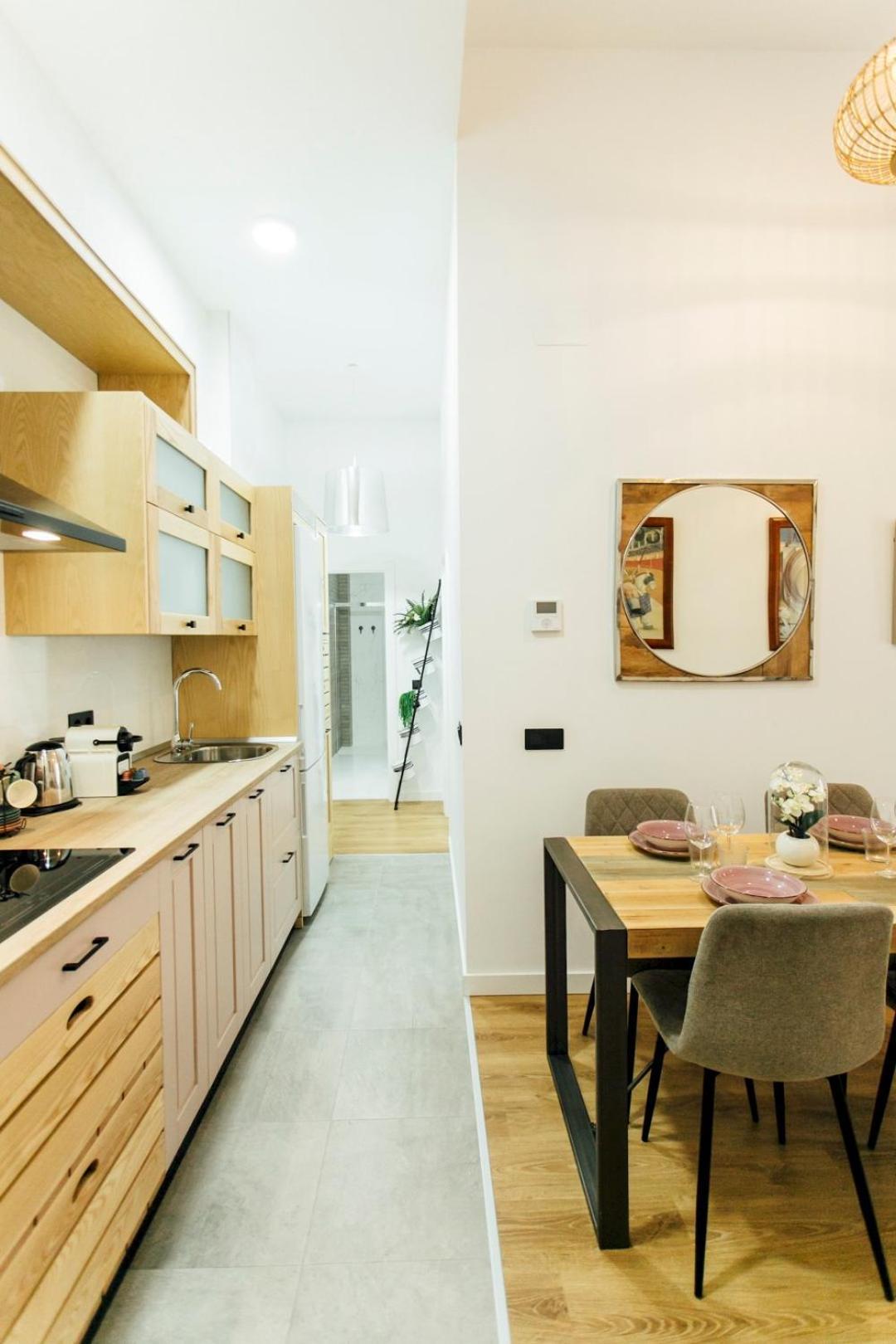 Апартаменты Modern With Seasonal Swimming Pool- 1Bd 1Bth- Goyeneta Севилья Экстерьер фото